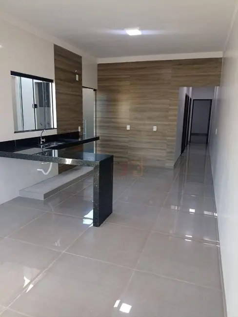 Casa com 3 quartos à venda, 140m2 em Jardim Floresta, Rio Verde - GO - imagem 3 Foto 3 de Casa com 3 quartos à venda, 140m2 em Jardim Floresta, Rio Verde - GO