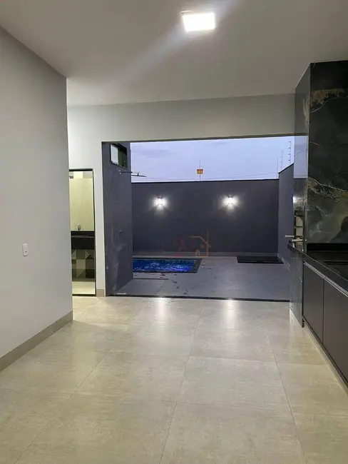 Casa com 3 quartos à venda, 270m2 em Residencial Campos Elíseos, Rio Verde - GO - imagem 8 Foto 8 de Casa com 3 quartos à venda, 270m2 em Residencial Campos Elíseos, Rio Verde - GO