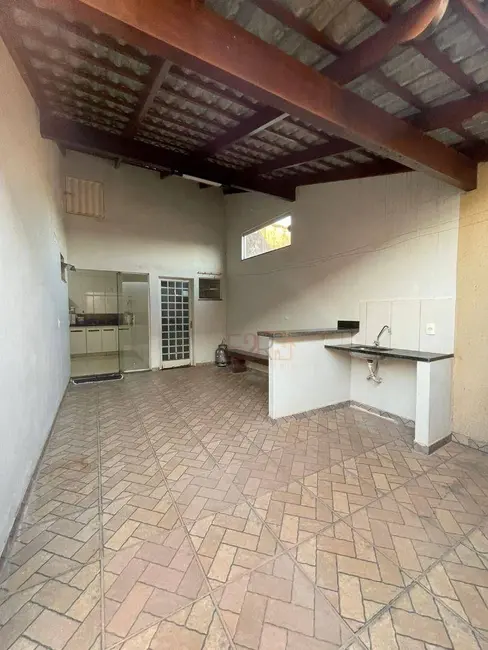 Foto 2 de Casa com 3 quartos à venda, 324m2 em Setor Central, Rio Verde - GO