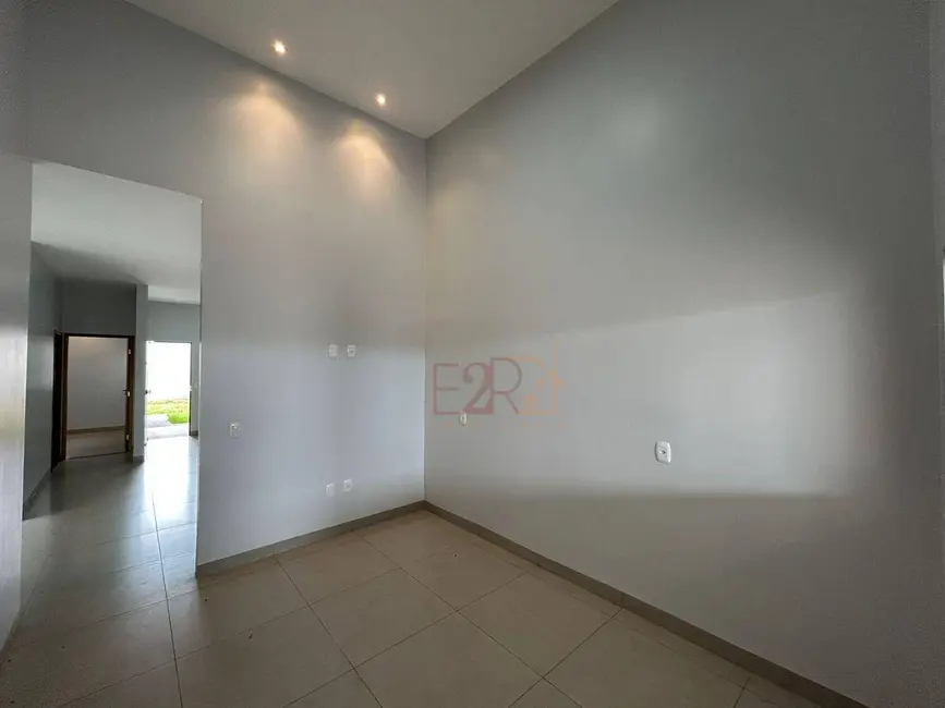 Casa com 3 quartos à venda, 180m2 em Residencial Campos Elíseos, Rio Verde - GO - imagem 3 Foto 3 de Casa com 3 quartos à venda, 180m2 em Residencial Campos Elíseos, Rio Verde - GO