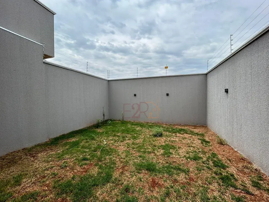 Casa com 3 quartos à venda, 180m2 em Residencial Campos Elíseos, Rio Verde - GO - imagem 2 Foto 2 de Casa com 3 quartos à venda, 180m2 em Residencial Campos Elíseos, Rio Verde - GO