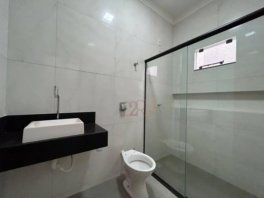 Casa com 3 quartos à venda, 180m2 em Residencial Campos Elíseos, Rio Verde - GO - imagem 8 Foto 8 de Casa com 3 quartos à venda, 180m2 em Residencial Campos Elíseos, Rio Verde - GO