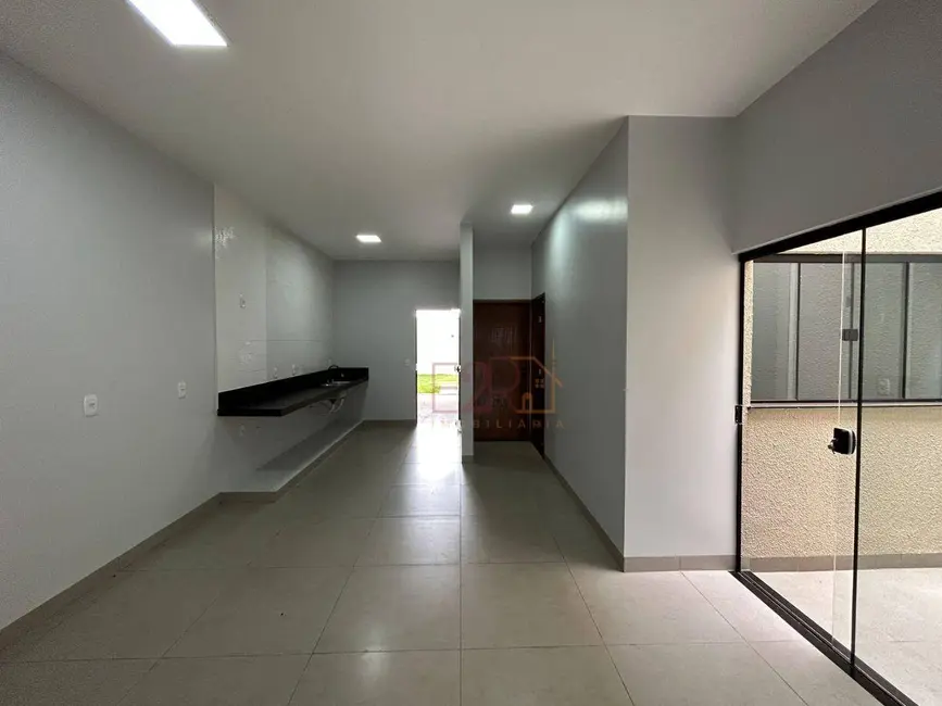 Casa com 3 quartos à venda, 180m2 em Residencial Campos Elíseos, Rio Verde - GO - imagem 4 Foto 4 de Casa com 3 quartos à venda, 180m2 em Residencial Campos Elíseos, Rio Verde - GO