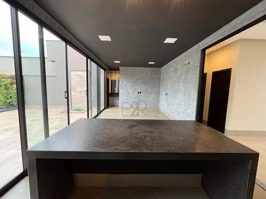 Sobrado com 3 quartos à venda, 250m2 em Rio Verde - GO - imagem 6 Foto 6 de Sobrado com 3 quartos à venda, 250m2 em Rio Verde - GO