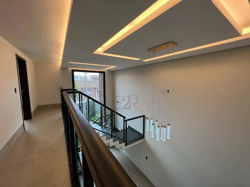 Sobrado com 3 quartos à venda, 250m2 em Rio Verde - GO - imagem 8 Foto 8 de Sobrado com 3 quartos à venda, 250m2 em Rio Verde - GO