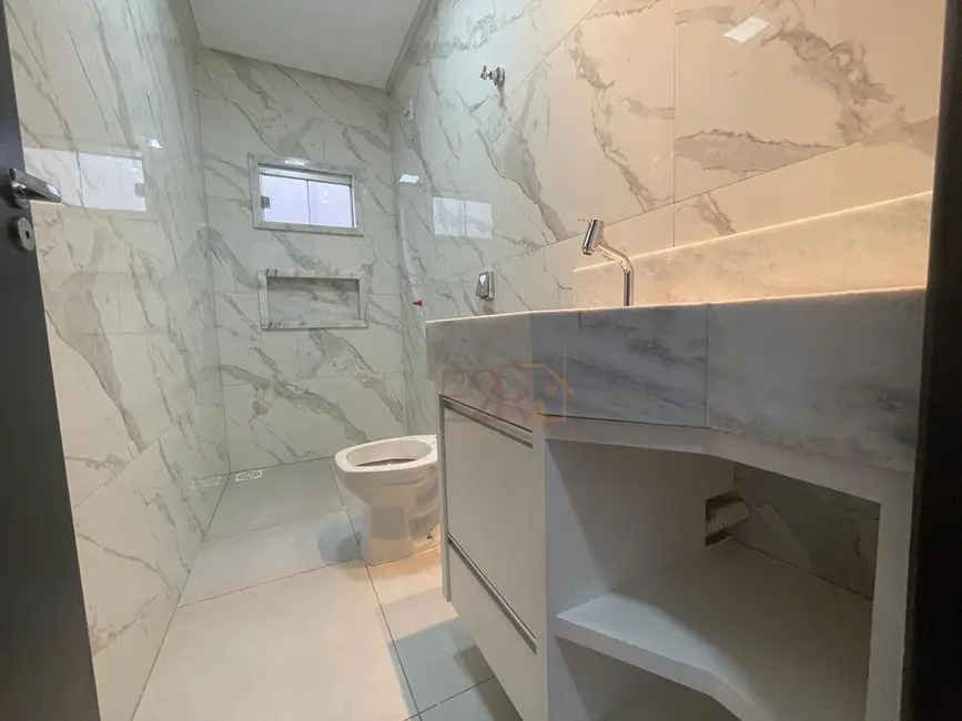 Casa com 3 quartos à venda, 180m2 em Parque Laranjeiras, Rio Verde - GO - imagem 9 Foto 9 de Casa com 3 quartos à venda, 180m2 em Parque Laranjeiras, Rio Verde - GO