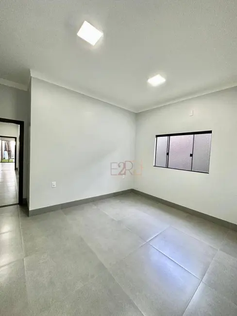 Casa com 3 quartos à venda, 180m2 em Residencial Solar dos Ataídes 2ª Etapa, Rio Verde - GO - imagem 4 Foto 4 de Casa com 3 quartos à venda, 180m2 em Residencial Solar dos Ataídes 2ª Etapa, Rio Verde - GO