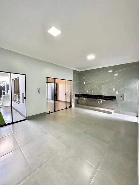 Foto 2 de Casa com 3 quartos à venda, 180m2 em Residencial Solar dos Ataídes 2ª Etapa, Rio Verde - GO
