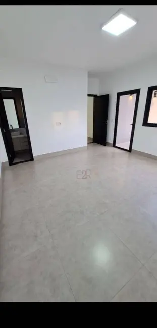 Sobrado com 3 quartos à venda, 173m2 em Residencial Interlagos, Rio Verde - GO - imagem 8 Foto 8 de Sobrado com 3 quartos à venda, 173m2 em Residencial Interlagos, Rio Verde - GO