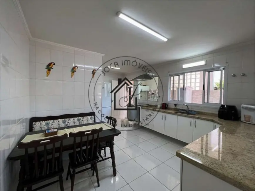 Casa de Condomínio com 4 quartos à venda, 1016m2 em Nova Higienópolis, Jandira - SP - imagem 8 Foto 8 de Casa de Condomínio com 4 quartos à venda, 1016m2 em Nova Higienópolis, Jandira - SP