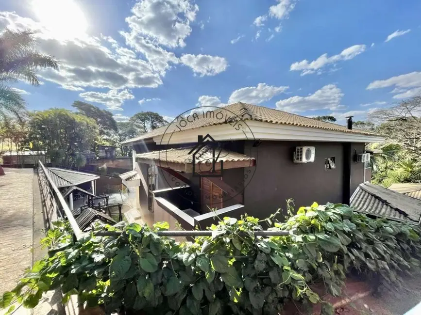 Casa de Condomínio com 5 quartos à venda, 1470m2 em Chácara Santa Lúcia, Carapicuiba - SP - imagem 3 Foto 3 de Casa de Condomínio com 5 quartos à venda, 1470m2 em Chácara Santa Lúcia, Carapicuiba - SP