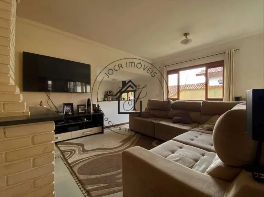 Casa de Condomínio com 3 quartos à venda, 572m2 em Granja Viana II, Cotia - SP - imagem 3 Foto 3 de Casa de Condomínio com 3 quartos à venda, 572m2 em Granja Viana II, Cotia - SP