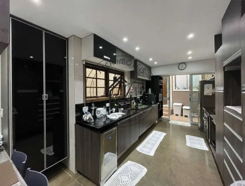 Foto 7 de Casa com 3 quartos à venda, 276m2 em Jardim Semiramis, Cotia - SP