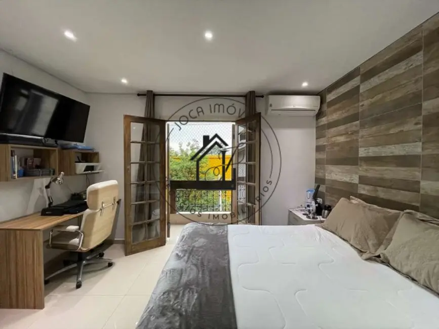 Foto 6 de Casa com 3 quartos à venda, 276m2 em Jardim Semiramis, Cotia - SP