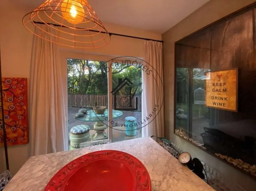 Sobrado com 3 quartos à venda, 340m2 em Cotia - SP - imagem 6 Foto 6 de Sobrado com 3 quartos à venda, 340m2 em Cotia - SP