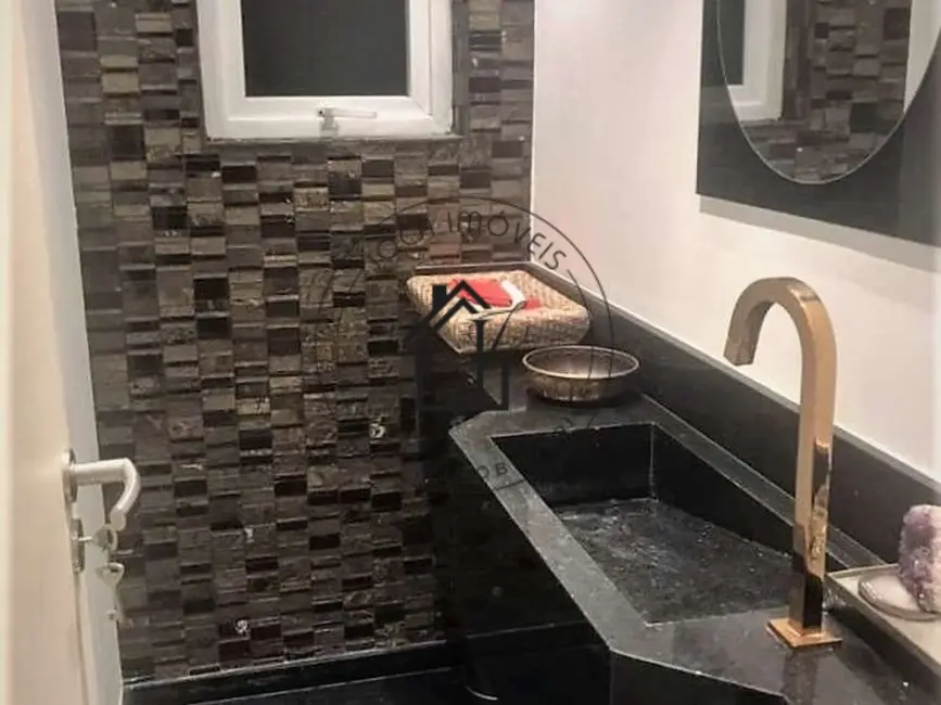 Sobrado com 3 quartos à venda, 340m2 em Cotia - SP - imagem 7 Foto 7 de Sobrado com 3 quartos à venda, 340m2 em Cotia - SP