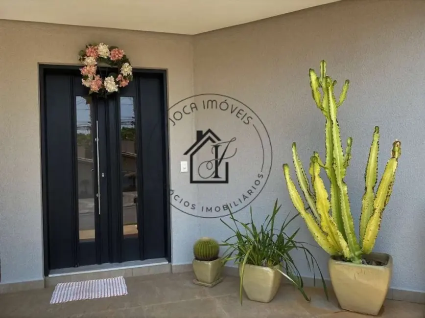 Casa de Condomínio com 3 quartos à venda, 730m2 em São Paulo II, Cotia - SP - imagem 2 Foto 2 de Casa de Condomínio com 3 quartos à venda, 730m2 em São Paulo II, Cotia - SP