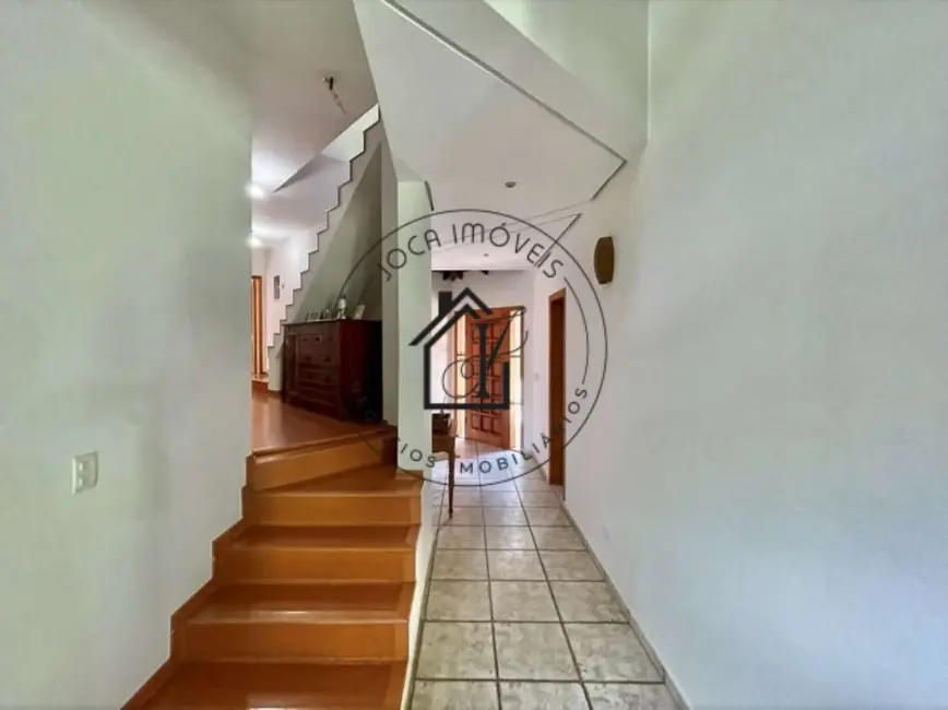 Casa de Condomínio com 4 quartos à venda, 1001m2 em Residencial Euroville, Carapicuiba - SP - imagem 4 Foto 4 de Casa de Condomínio com 4 quartos à venda, 1001m2 em Residencial Euroville, Carapicuiba - SP