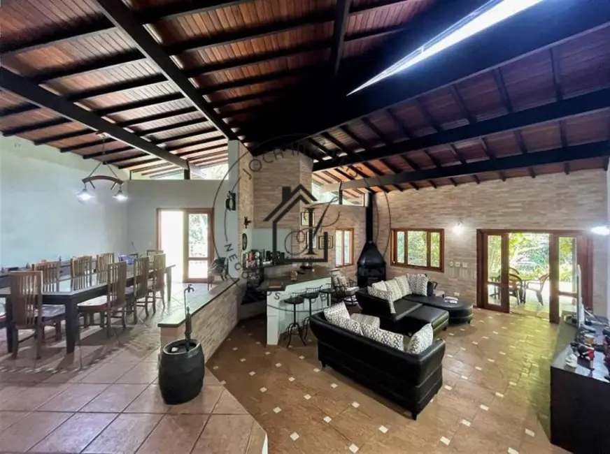 Casa de Condomínio com 4 quartos à venda, 1001m2 em Residencial Euroville, Carapicuiba - SP - imagem 5 Foto 5 de Casa de Condomínio com 4 quartos à venda, 1001m2 em Residencial Euroville, Carapicuiba - SP