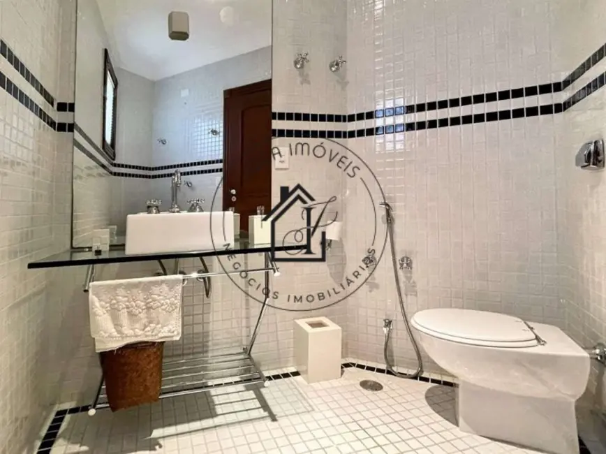 Casa com 5 quartos à venda, 1315m2 em São Paulo II, Cotia - SP - imagem 6 Foto 6 de Casa com 5 quartos à venda, 1315m2 em São Paulo II, Cotia - SP