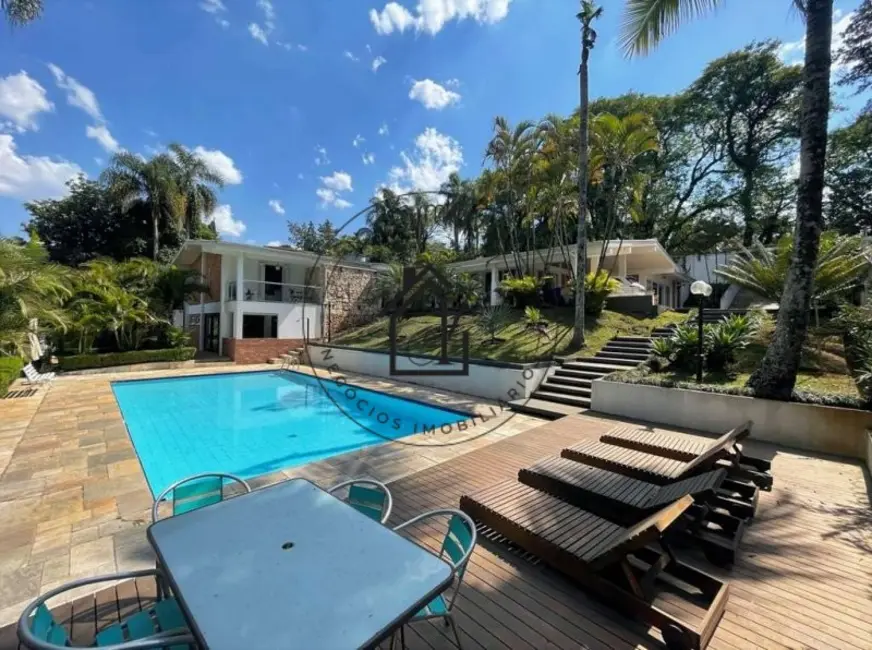 Casa com 4 quartos à venda, 2194m2 em Vila Santo Antônio, Cotia - SP - imagem 5 Foto 5 de Casa com 4 quartos à venda, 2194m2 em Vila Santo Antônio, Cotia - SP