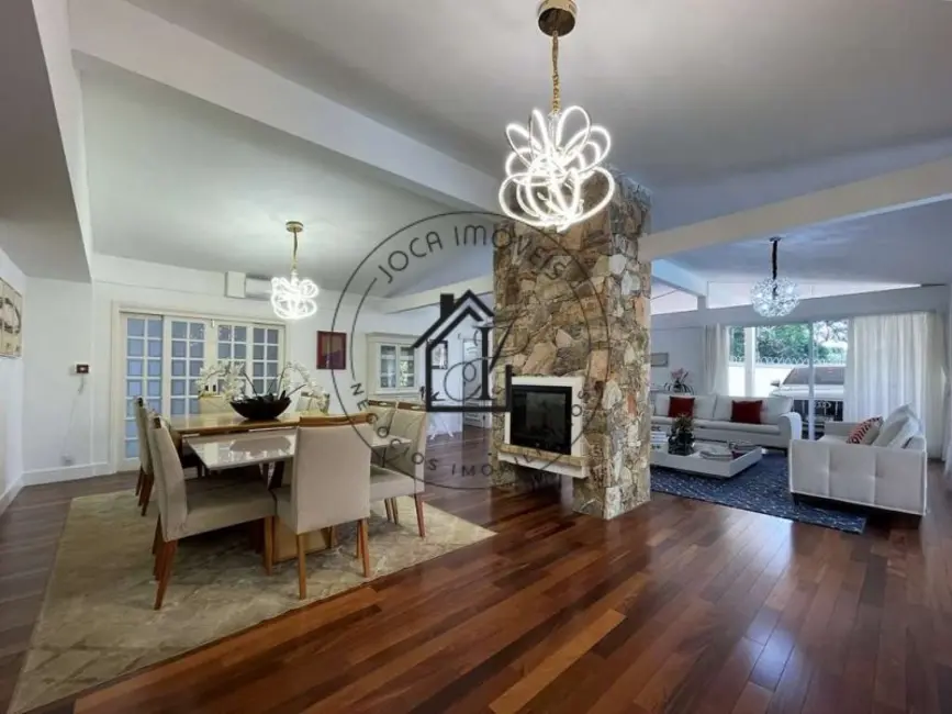 Casa com 4 quartos à venda, 2194m2 em Vila Santo Antônio, Cotia - SP - imagem 7 Foto 7 de Casa com 4 quartos à venda, 2194m2 em Vila Santo Antônio, Cotia - SP