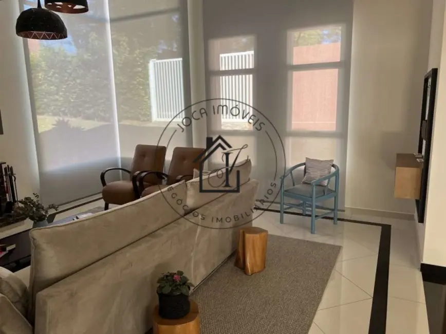 Foto 7 de Casa de Condomínio com 4 quartos à venda em Chácara de La Rocca, Carapicuiba - SP