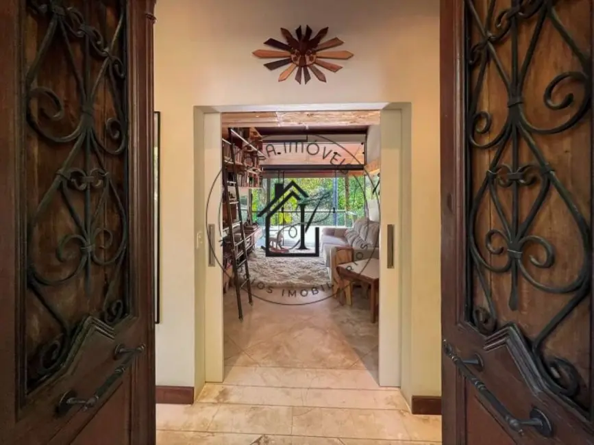 Casa de Condomínio com 5 quartos à venda, 2520m2 em Chácaras do Peroba, Jandira - SP - imagem 5 Foto 5 de Casa de Condomínio com 5 quartos à venda, 2520m2 em Chácaras do Peroba, Jandira - SP