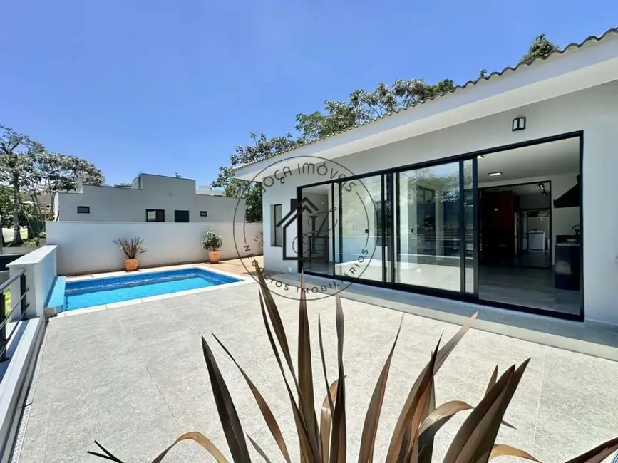 Casa de Condomínio com 3 quartos à venda, 525m2 em Granja Viana, Cotia - SP - imagem 4 Foto 4 de Casa de Condomínio com 3 quartos à venda, 525m2 em Granja Viana, Cotia - SP