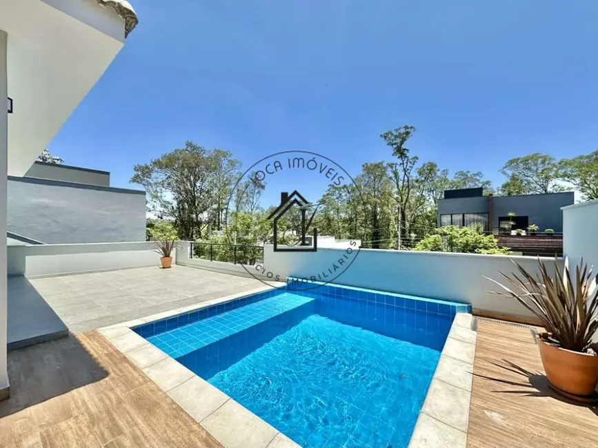 Casa de Condomínio com 3 quartos à venda, 525m2 em Granja Viana, Cotia - SP - imagem 3 Foto 3 de Casa de Condomínio com 3 quartos à venda, 525m2 em Granja Viana, Cotia - SP