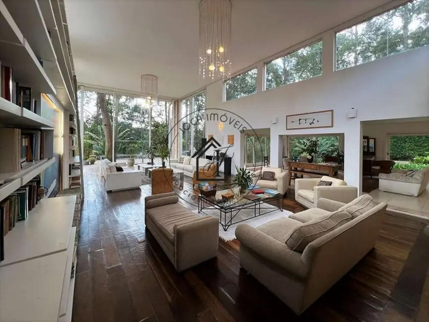 Casa com 6 quartos à venda, 4415m2 em Vila Santo Antônio, Cotia - SP - imagem 9 Foto 9 de Casa com 6 quartos à venda, 4415m2 em Vila Santo Antônio, Cotia - SP