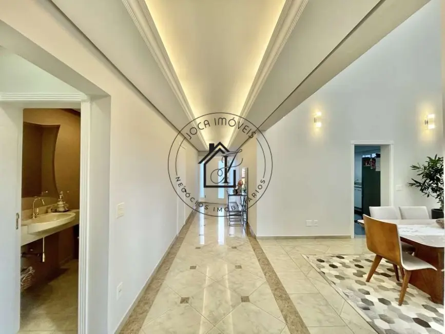 Foto 5 de Casa de Condomínio com 3 quartos à venda, 810m2 em Jardim do Golf I, Jandira - SP