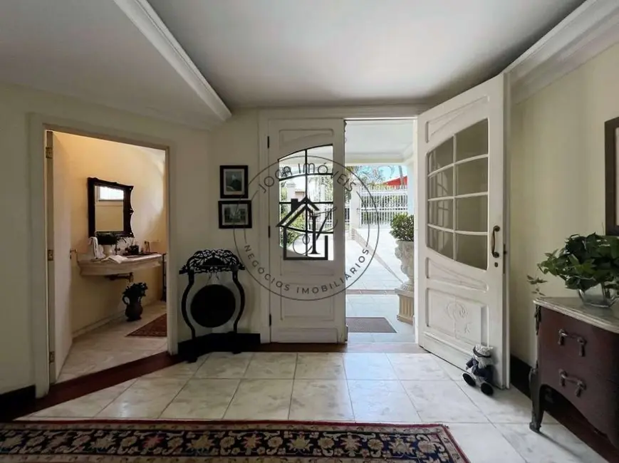 Casa com 4 quartos à venda, 2134m2 em Granja Viana, Cotia - SP - imagem 4 Foto 4 de Casa com 4 quartos à venda, 2134m2 em Granja Viana, Cotia - SP