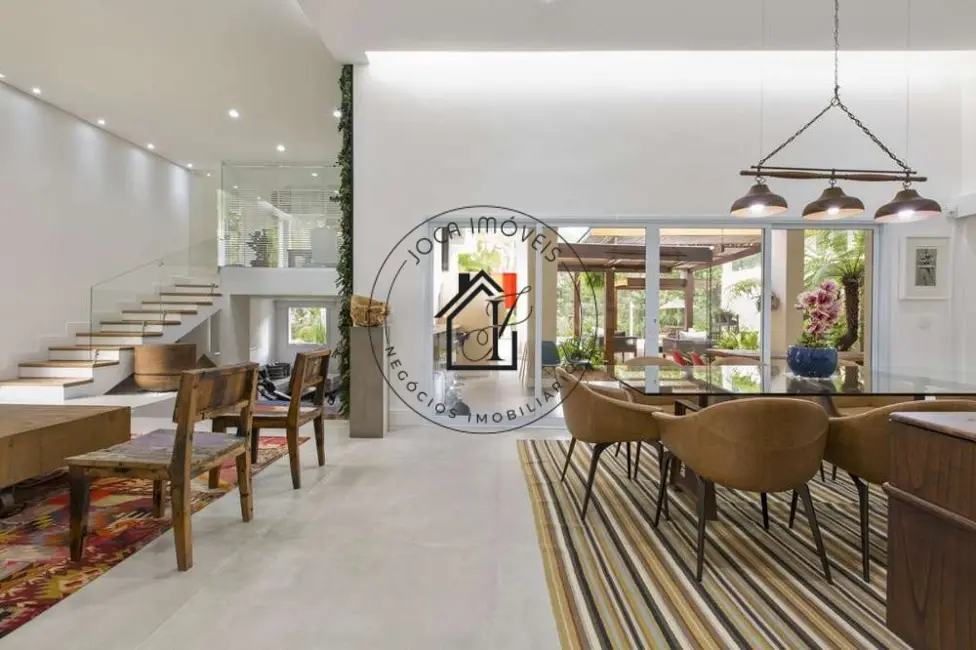 Casa de Condomínio com 5 quartos à venda, 2695m2 em Granja Viana, Cotia - SP - imagem 3 Foto 3 de Casa de Condomínio com 5 quartos à venda, 2695m2 em Granja Viana, Cotia - SP