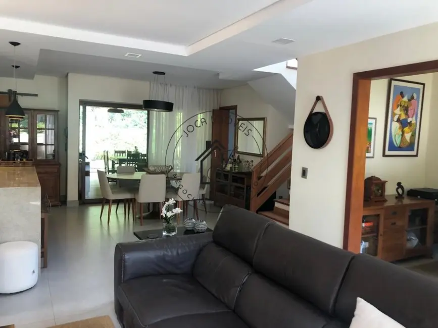 Casa de Condomínio com 3 quartos à venda, 907m2 em Chácara dos Junqueiras, Carapicuiba - SP - imagem 3 Foto 3 de Casa de Condomínio com 3 quartos à venda, 907m2 em Chácara dos Junqueiras, Carapicuiba - SP