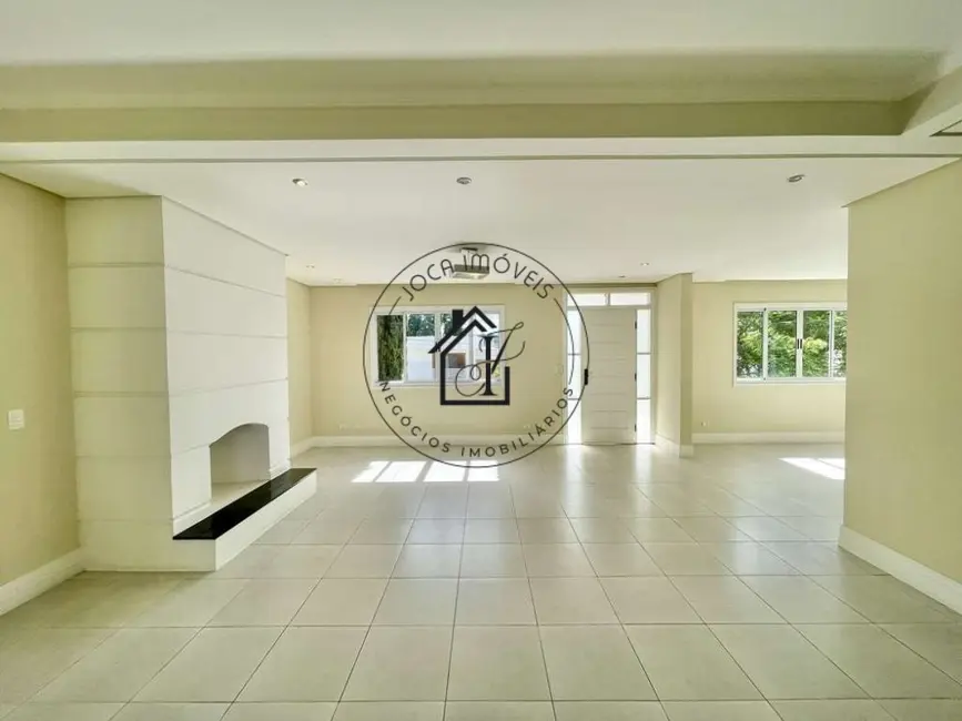 Foto 4 de Casa de Condomínio com 4 quartos à venda, 500m2 em Golf Gardens, Carapicuiba - SP