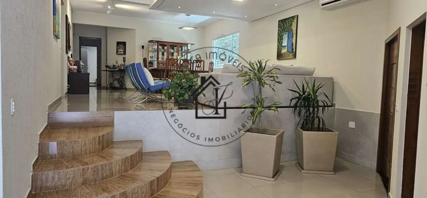 Foto 9 de Casa de Condomínio com 3 quartos à venda, 358m2 em Chácara Vale do Rio Cotia, Carapicuiba - SP