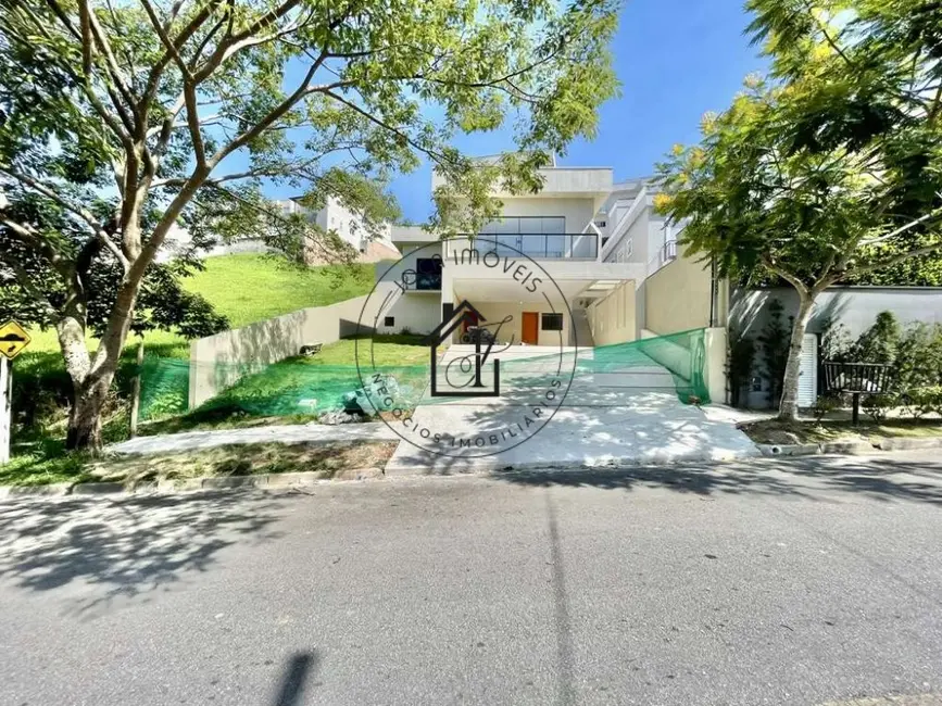 Foto 3 de Casa de Condomínio com 3 quartos à venda, 550m2 em Jardim Caiapiá, Cotia - SP