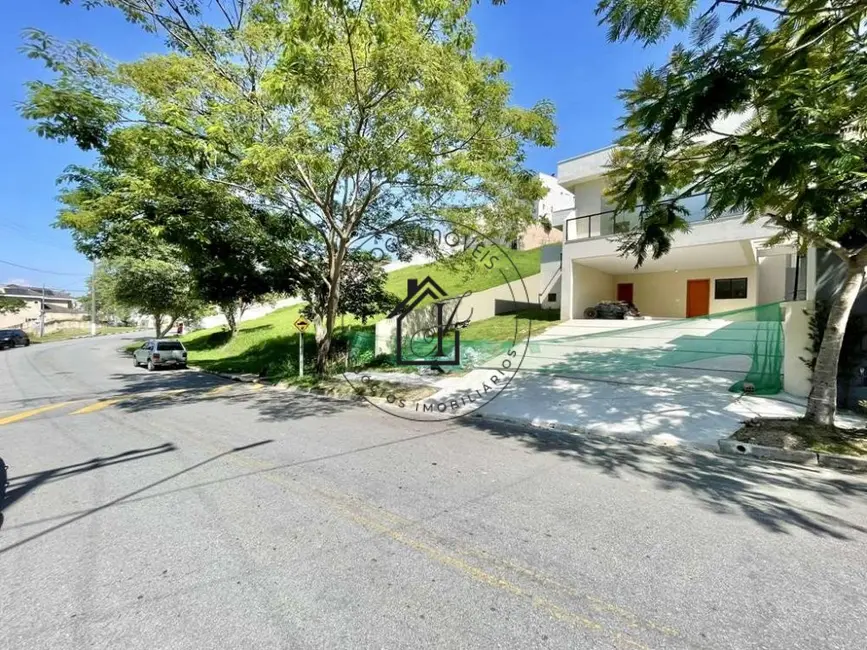 Foto 2 de Casa de Condomínio com 3 quartos à venda, 550m2 em Jardim Caiapiá, Cotia - SP