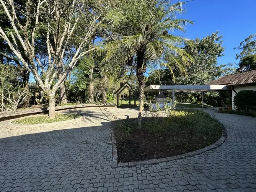 Casa de Condomínio com 3 quartos à venda, 10490m2 em Chácara dos Junqueiras, Carapicuiba - SP - imagem 9 Foto 9 de Casa de Condomínio com 3 quartos à venda, 10490m2 em Chácara dos Junqueiras, Carapicuiba - SP