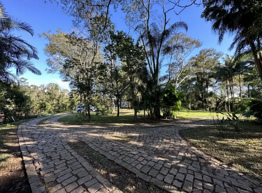 Casa de Condomínio com 3 quartos à venda, 10490m2 em Chácara dos Junqueiras, Carapicuiba - SP - imagem 5 Foto 5 de Casa de Condomínio com 3 quartos à venda, 10490m2 em Chácara dos Junqueiras, Carapicuiba - SP