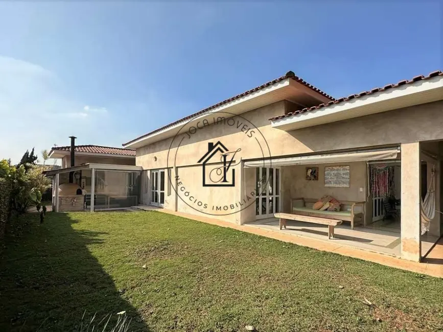 Foto 2 de Casa de Condomínio com 3 quartos à venda, 1042m2 em Jardim Passárgada I, Cotia - SP