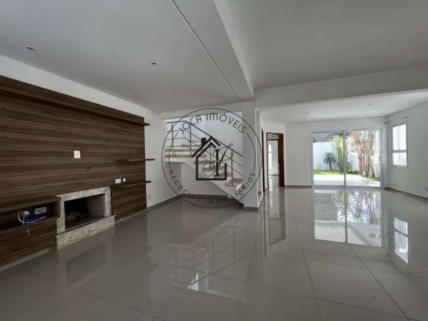 Foto 4 de Casa de Condomínio com 3 quartos à venda, 250m2 em Moinho Velho, Cotia - SP