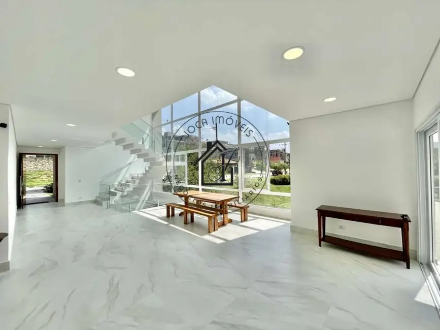 Casa de Condomínio com 5 quartos à venda, 560m2 em Jardim do Golf I, Jandira - SP - imagem 6 Foto 6 de Casa de Condomínio com 5 quartos à venda, 560m2 em Jardim do Golf I, Jandira - SP