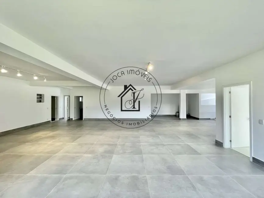 Casa de Condomínio com 5 quartos à venda, 560m2 em Jardim do Golf I, Jandira - SP - imagem 8 Foto 8 de Casa de Condomínio com 5 quartos à venda, 560m2 em Jardim do Golf I, Jandira - SP