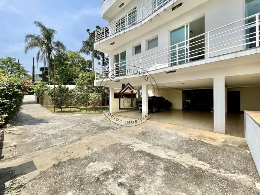 Casa de Condomínio com 6 quartos à venda, 1043m2 em Golf Gardens, Carapicuiba - SP - imagem 3 Foto 3 de Casa de Condomínio com 6 quartos à venda, 1043m2 em Golf Gardens, Carapicuiba - SP