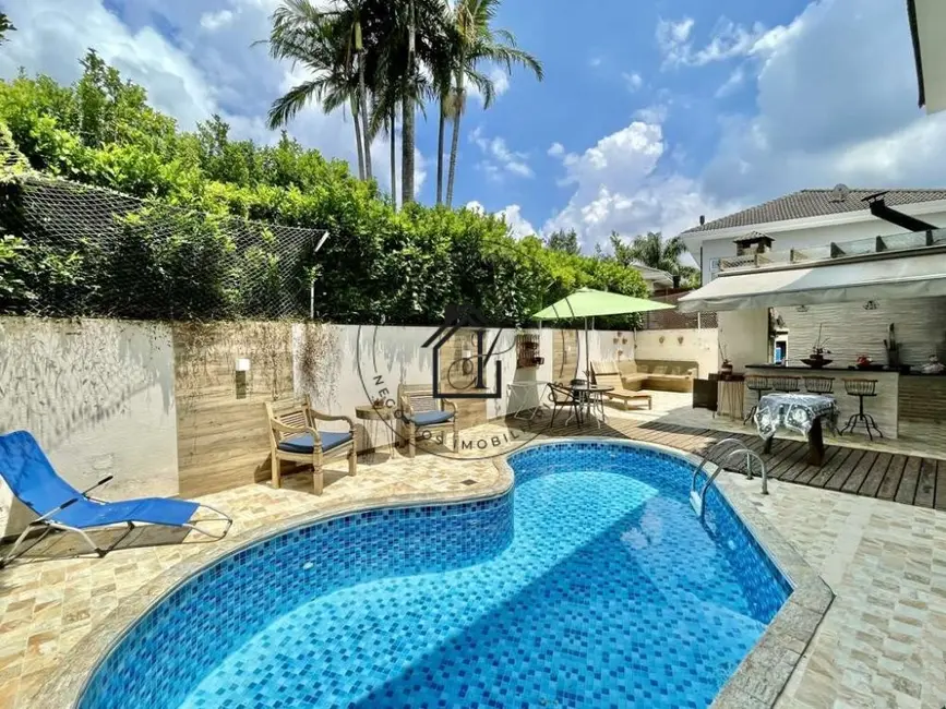 Casa de Condomínio com 4 quartos à venda, 360m2 em Granja Santa Maria, Carapicuiba - SP - imagem 3 Foto 3 de Casa de Condomínio com 4 quartos à venda, 360m2 em Granja Santa Maria, Carapicuiba - SP
