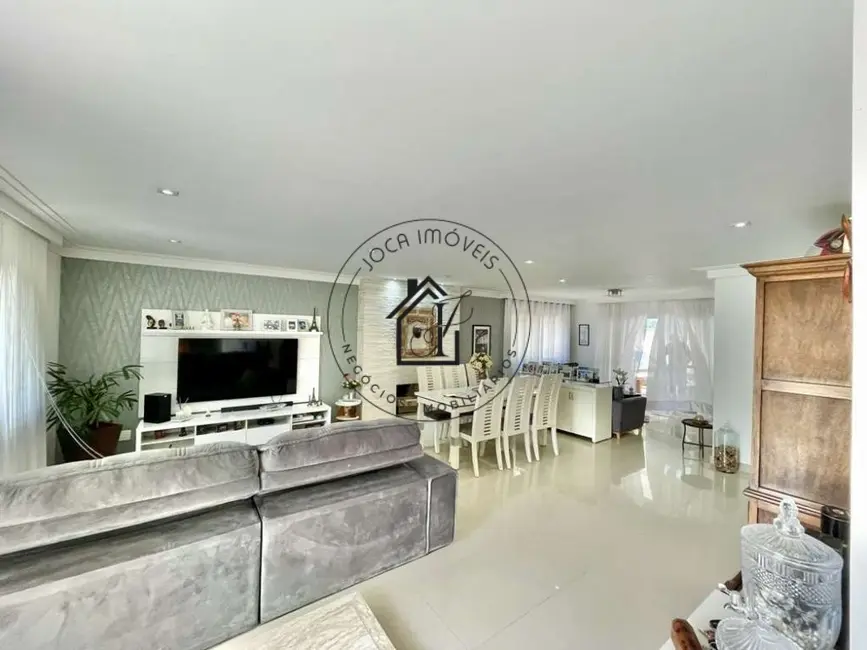 Casa de Condomínio com 4 quartos à venda, 360m2 em Granja Santa Maria, Carapicuiba - SP - imagem 5 Foto 5 de Casa de Condomínio com 4 quartos à venda, 360m2 em Granja Santa Maria, Carapicuiba - SP