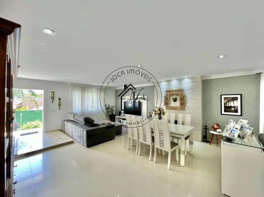 Casa de Condomínio com 4 quartos à venda, 360m2 em Granja Santa Maria, Carapicuiba - SP - imagem 8 Foto 8 de Casa de Condomínio com 4 quartos à venda, 360m2 em Granja Santa Maria, Carapicuiba - SP
