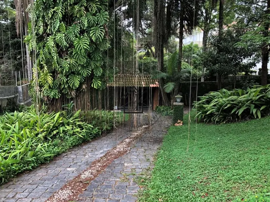 Foto 8 de Casa com 3 quartos à venda, 2488m2 em Vila Santo Antônio, Cotia - SP